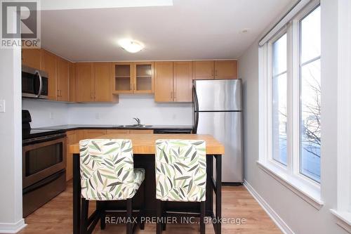 109 - 22 Western Battery Road, Toronto, ON - Indoor Photo Showing Kitchen