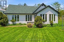 11 WHITE AVENUE Fort Erie (Lakeshore), ON L2A 1C6