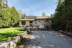 105 WOODLAND PARK ROAD Blue Mountains, ON N0H 1J0