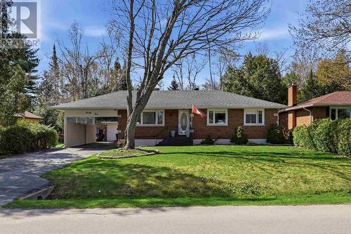 93 Southwood DR  Sault Ste. Marie, ON P6B 4M2