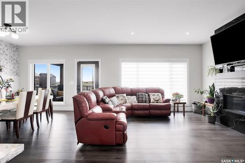 862 Bentley Manor, Saskatoon, SK 
