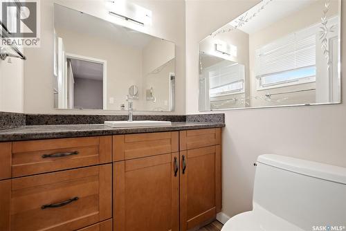 15 Hudson Drive, Regina, SK - Indoor Photo Showing Bathroom
