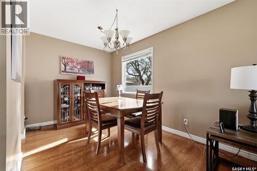 15 Hudson Drive, Regina, SK - Indoor Photo Showing Dining Room