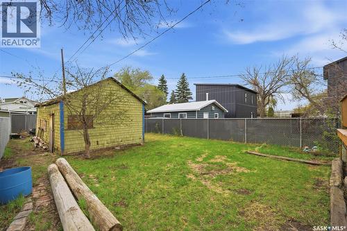 825 L Avenue S, Saskatoon, SK - Outdoor