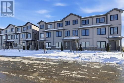 58 BALLADRY BOULEVARD  Stratford, ON N5A 0L6