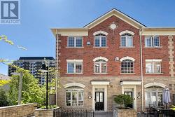 32 - 8 BRIGHTON PLACE Vaughan, ON L4J 0E3