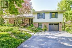 692 COURTLAND Place  Burlington, ON L7R 2M6