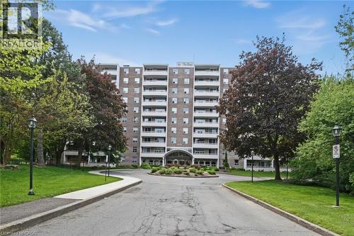 365 GENEVA Street Unit# 812  St. Catharines, ON L2N 5S7