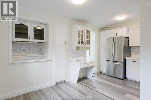 1054 Glidden, Windsor, ON - Indoor Photo Showing Kitchen
