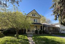 2 - 385 CENTRAL AVENUE London East (East F), ON N6B 2E3