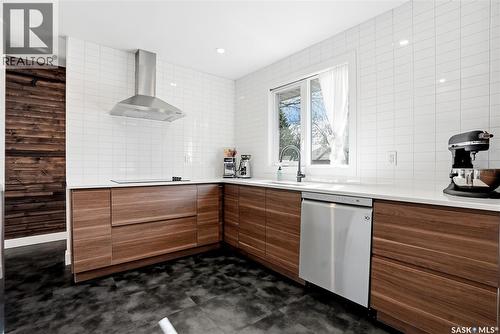 1918 Ewart Avenue, Saskatoon, SK - Indoor Photo Showing Kitchen