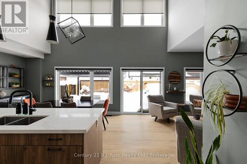 Beautiful open concept living - 34 Ruby Crescent, Orillia, ON 
