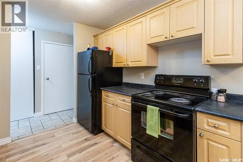 14 3809 Luther Place, Saskatoon, SK - Indoor Photo Showing Kitchen
