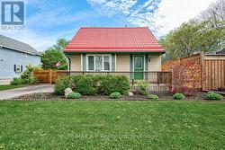 304 DOUGLAS STREET W Stratford, ON N5A 5R3