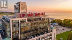 301 - 637 LAKE SHORE BOULEVARD W Toronto (Niagara), ON M5V 3J6