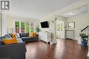 30 Province Street S, Hamilton, ON  - Indoor Photo Showing Living Room 