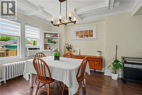 30 Province Street S, Hamilton, ON - Indoor Photo Showing Dining Room