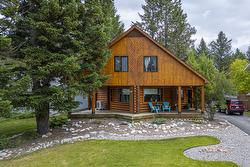 7500 Rivercrest Road Radium Hot Springs, BC V0A 1M0