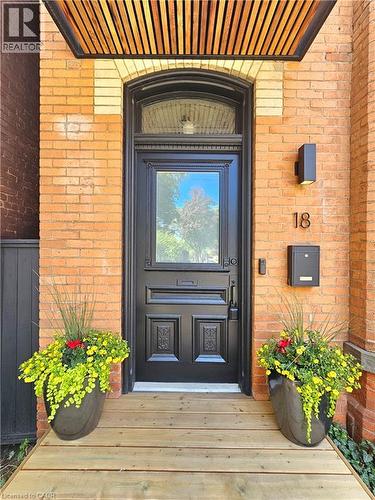 18 Alanson Street, Hamilton, ON 