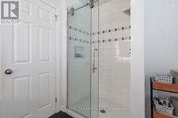 Upper Floor: Primary Ensuite - 