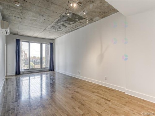 Salon - 710-1869 Rue Des Bassins, Montréal (Le Sud-Ouest), QC - Indoor Photo Showing Other Room
