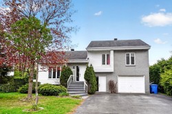 235 Rue Félix-Leclerc  Lavaltrie, QC J5T 1Y3