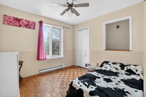 Chambre à coucher - 235 Rue Félix-Leclerc, Lavaltrie, QC - Indoor Photo Showing Bedroom