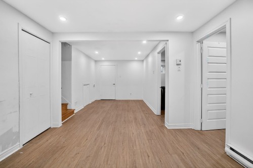 Salle familiale - 235 Rue Félix-Leclerc, Lavaltrie, QC - Indoor Photo Showing Other Room