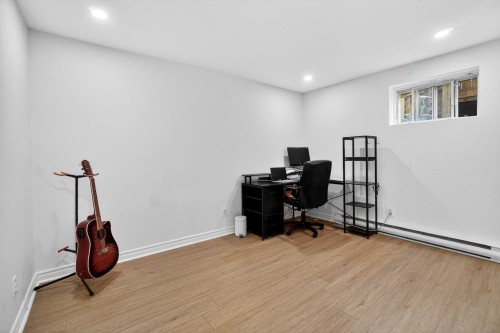 Bureau - 235 Rue Félix-Leclerc, Lavaltrie, QC - Indoor