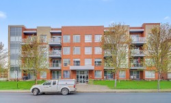 207-6005 Rue de la Tourbière  Longueuil (Saint-Hubert), QC J3Y 0K6