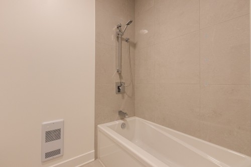 Bathroom - 11379 Av. L'Archevêque, Montréal (Montréal-Nord), QC 