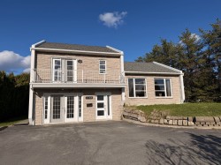 2704 Rue Saguenay Rouyn-Noranda, QC J9X 2H4