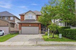 84 Duncairn Crescent  Hamilton, ON L9C 6G1