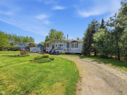 43 Rue Lamarche  Mont-Saint-Grégoire, QC J0J 1K0