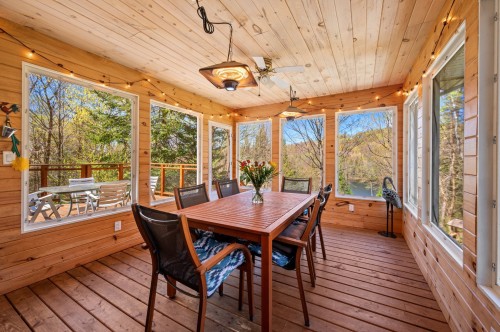 Veranda - 7005 Imp. Du Lac-Carré, Sainte-Agathe-Des-Monts, QC -  Photo Showing Dining Room