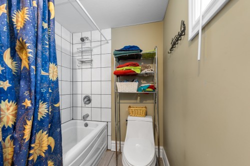Salle de bains - 329 Rue Daudelin, Farnham, QC - Indoor Photo Showing Bathroom