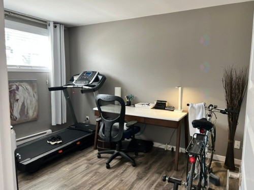 Chambre à coucher - 215 Rue Cliche, Québec (Charlesbourg), QC - Indoor Photo Showing Gym Room