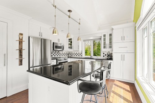 Cuisine - 71 Rue De La Rivière, Sainte-Catherine-De-Hatley, QC - Indoor Photo Showing Kitchen With Upgraded Kitchen