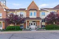 1 - 8 PETRA WAY Whitby (Pringle Creek), ON L1R 0A6