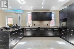 626 COLLEGE MANOR DRIVE Newmarket, ON L3Y 8M7