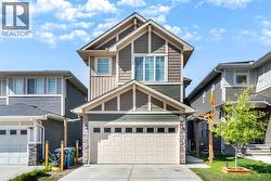 32 Saddlestone Way NE  Calgary, AB T3J 2C9