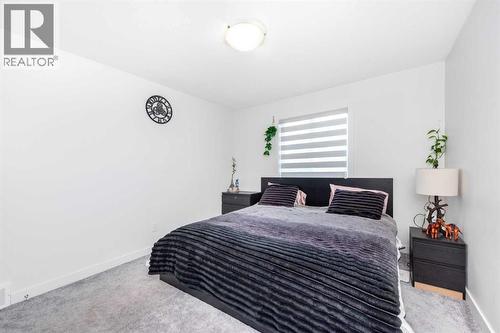 32 Saddlestone Way Ne, Calgary, AB 