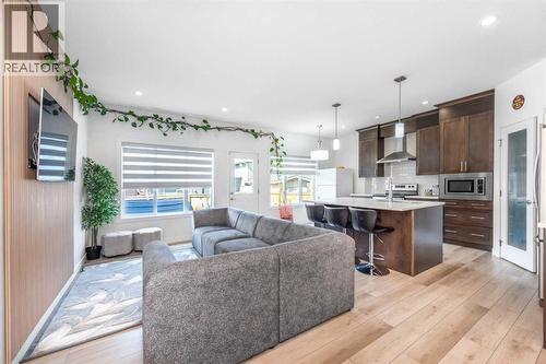 32 Saddlestone Way Ne, Calgary, AB 