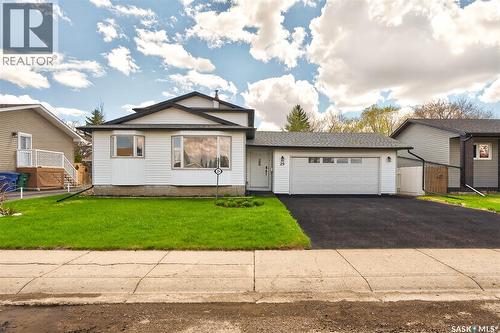 29 Edelweiss Crescent, Moose Jaw, SK - Outdoor