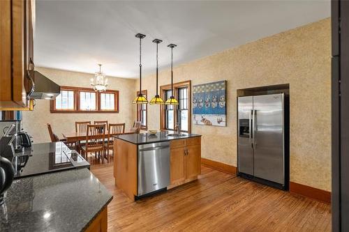 1493 Wellington Cr, Winnipeg, MB 
