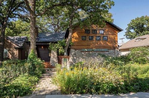 1493 Wellington Cr, Winnipeg, MB 
