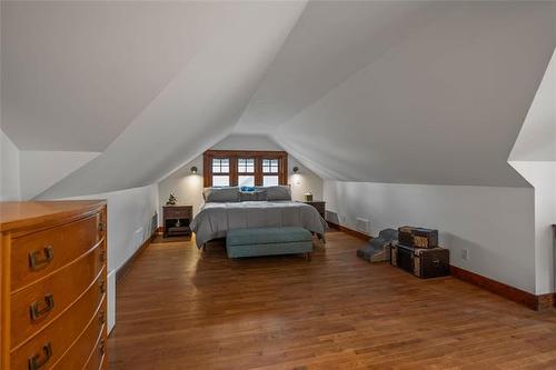 1493 Wellington Cr, Winnipeg, MB 