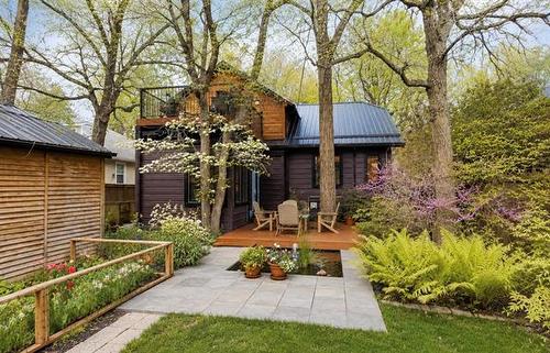 1493 Wellington Cr, Winnipeg, MB 