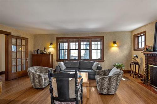 1493 Wellington Cr, Winnipeg, MB 