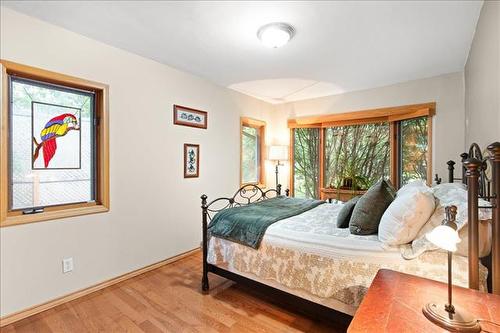 358 Marlton Cr, Winnipeg, MB 